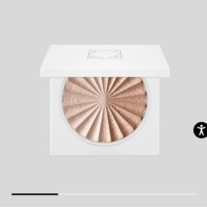 OFRA Highlighter in Milk & Cookie